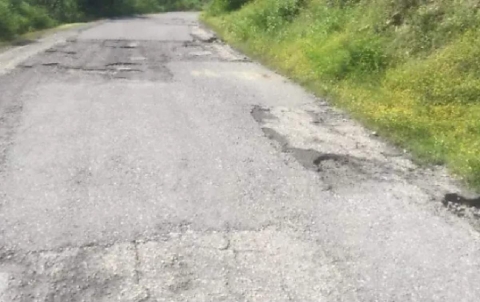 Piden rehabilitar carreteras en Coatetelco y Mazatepec