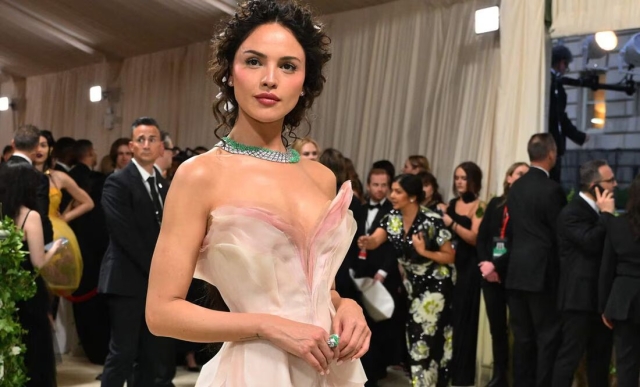 Digna representante: Eiza González, la única mexicana que desfiló en la Met Gala