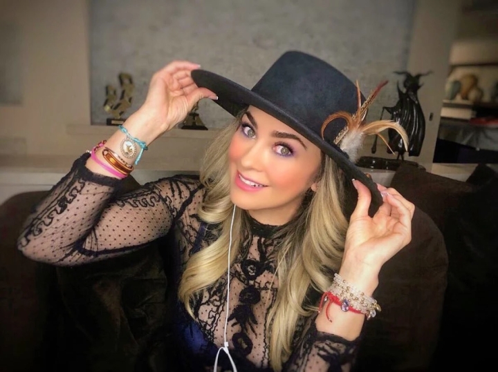 Aracely Arámbula preocupa a sus fans tras aparecer con oxígeno