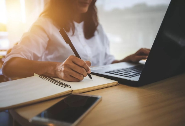 Google entrega becas para estudiar gratis marketing digital y comercio electrónico en Argentina