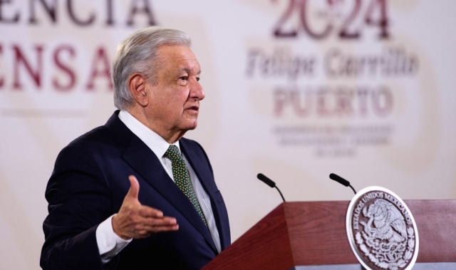 AMLO apoya a Lenia Batres reducción de sueldo: &#039;Es una cuestión voluntaria&#039;