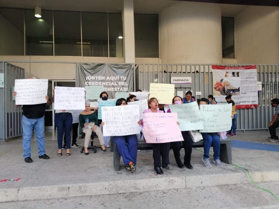 Los inconformes aseguraron que elevarán el tono de sus protestas a partir de la próxima semana si no atienden sus demandas.