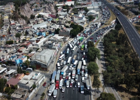 Transportistas cerrarán autopistas este viernes 17 de enero