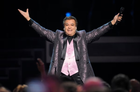 Juan Gabriel regresa a la pantalla grande con Mis 40 en Bellas Artes: fecha y detalles del estreno