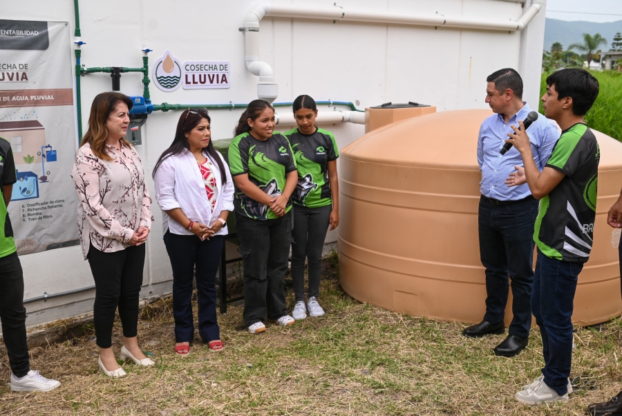 Anuncia gobierno de Margarita González Saravia ampliación del programa Cosecha de Lluvia a seis escuelas de educación media superior