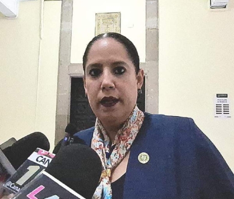   Karla Herrera Alonso, secretaria de Educación.