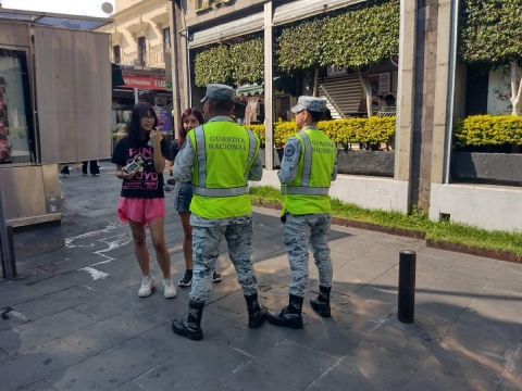 Polic&iacute;as y jueces, menos aceptados