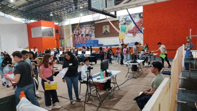 Realizan canje de preficha para aspirantes a ingresar al nivel licenciatura en la UAEM