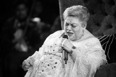 Muere Paquita la del Barrio a los 77 años