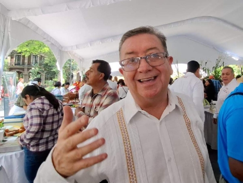   El embajador de Bolivia, José Crespo Fernández.