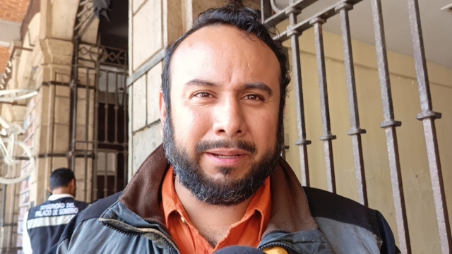 Se reúnen con autoridades estatales productores agrícolas que mantienen bloqueo en autopista Siglo XXI