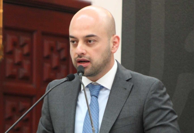 Reitera gobierno estatal regulaci&oacute;n estricta del transporte y plataformas digitales