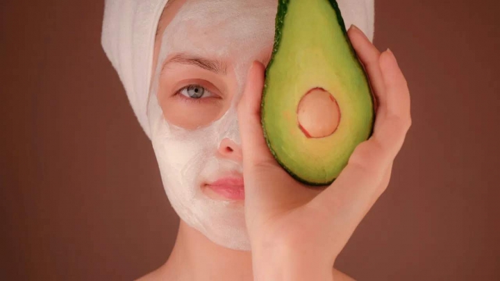 Mascarilla de aguacate para quitar la celulitis en piernas y glúteos en tiempo récord