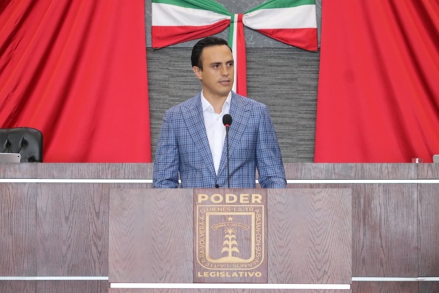 Propone diputado Daniel Mart&iacute;nez Terrazas licencias laborales para mujeres v&iacute;ctimas de violencia