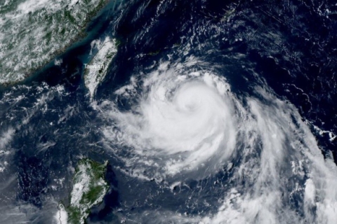 Taiwán emite alerta marítima ante tifón &#039;Podul&#039;, que se acerca con fuertes vientos