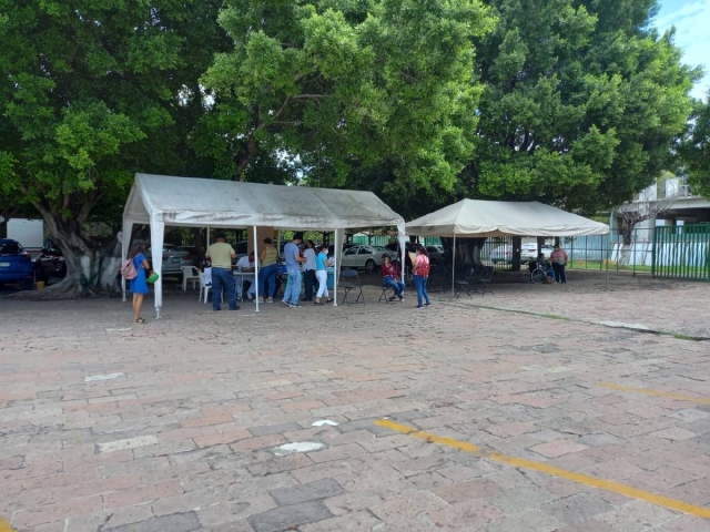 Los módulos para la aplicación de la vacuna anticovid, están ubicados en los IMSS, ISSSTE y centros de salud. Para esta semana, nuevamente estará dirigida a personas rezagadas de 18 años en adelante. 