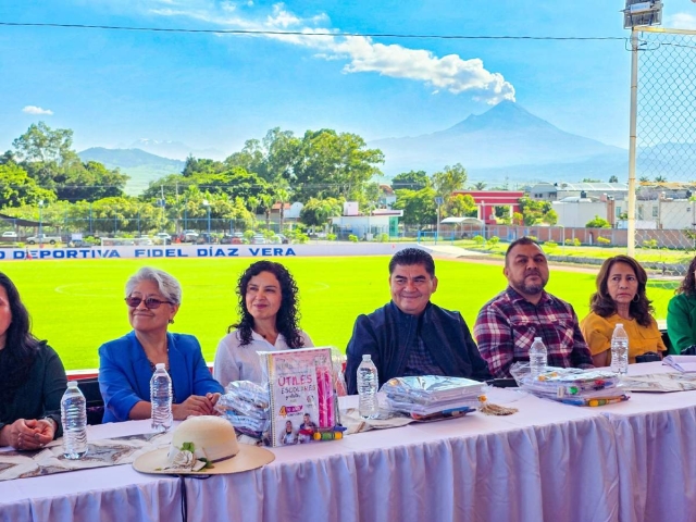 Anuncia alcalde de Yecapixtla entrega de útiles escolares gratuitos