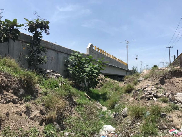 El puente fue construido durante la administración que encabezó Graco Ramírez.