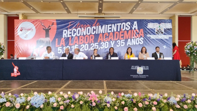 Entregan reconocimientos a labor académica de docentes del SITAUAEM