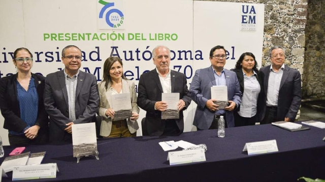 Presentan libro conmemorativo de 70 años de la UAEM 