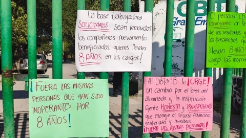 Docentes del CBTA 8 protestan contra evaluaciones