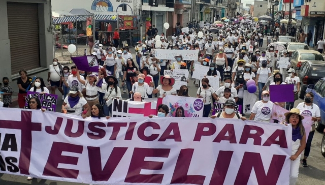 Marcharon para exigir justicia por el feminicidio de Evelin Afiune Ramírez