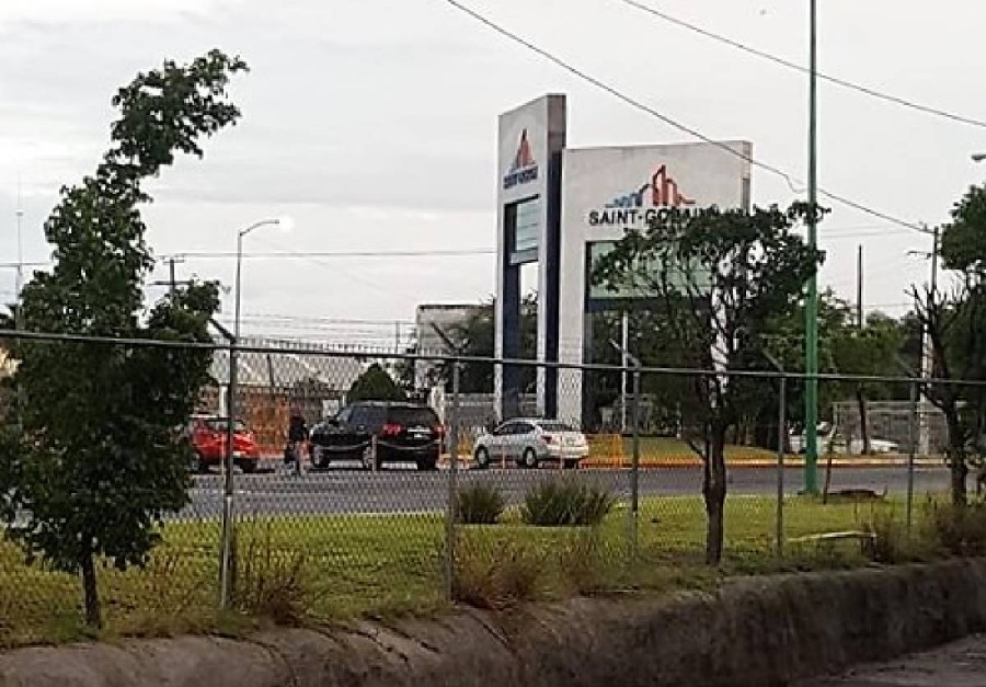 En la empresa Saint Gobain laboran casi dos mil trabajadores.