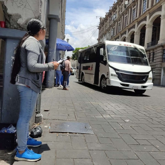 La pequeña admite que el trabajo que realiza no es fácil. 