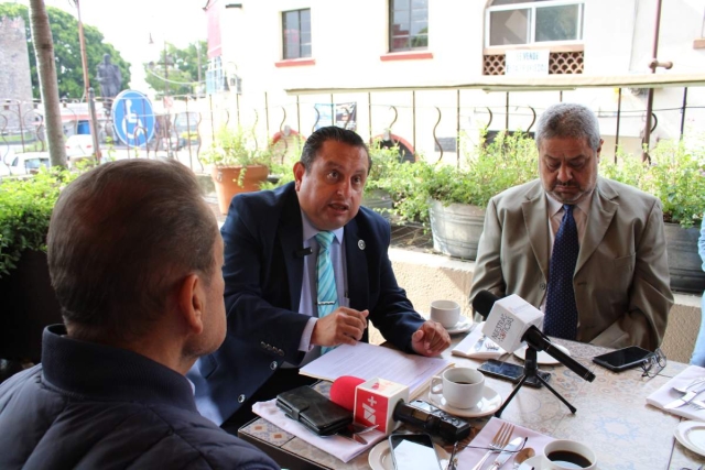 Fabián García, representante de una de las dos facciones de la Barra de Abogados, pidió al Poder Judicial integrar las salas que le componen, para garantizar la buena marcha de la impartición de justicia. 