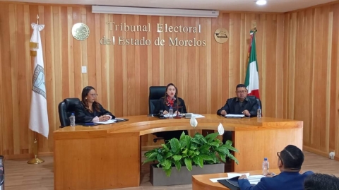  Ixel Mendoza Aragón rindió su segundo y último informe al frente del TEEM.