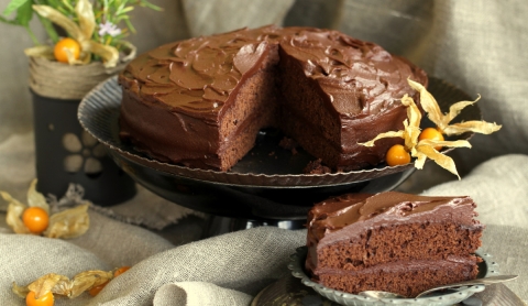 Sorprende a mamá este 10 de mayo con un pastel de chocolate hecho en microondas