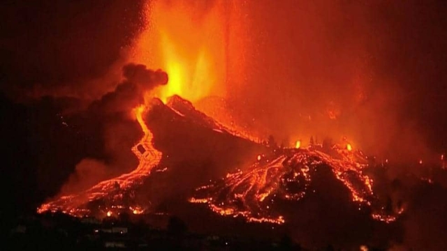 Volcán &quot;Cumbre Vieja&quot; cumple 3 semanas desde la primera erupción.