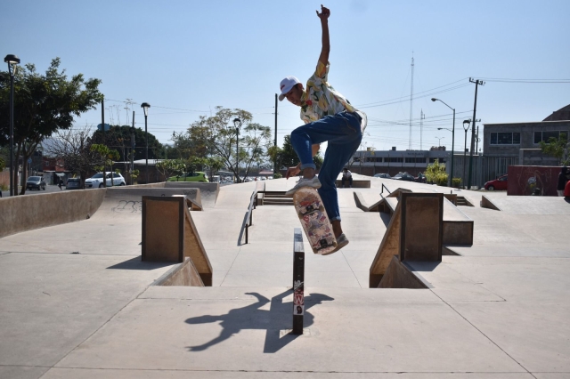 Gobierno de Jiutepec ofrecerá clases de patinaje para niñas y niños