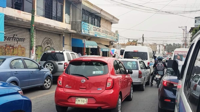  A partir de este lunes entraron en vigor los cambios de circulación en diversas calles del primer cuadro de la ciudad.