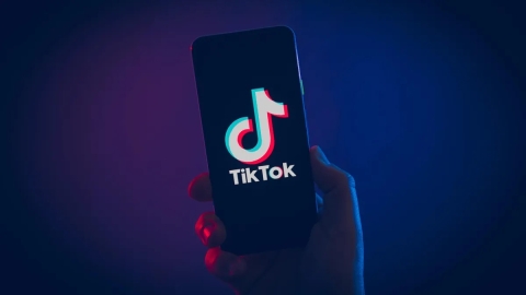 TikTok refuerza medidas para que adolescentes desconecten por la noche