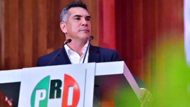 Alejandro Moreno.
