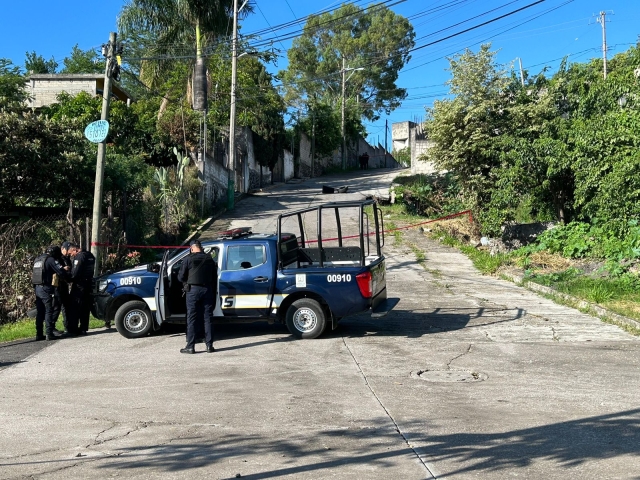 Abandonan dos cadáveres en Tejalpa