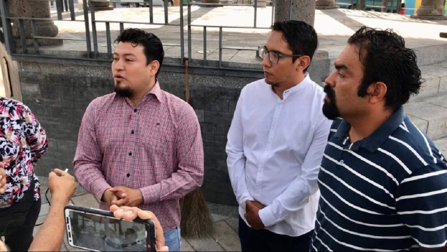 Integrantes del nuevo comité anunciaron la realización del tianguis.