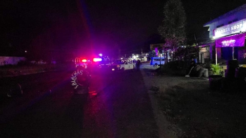  La identidad del finado no fue revelada en la escena del crimen.