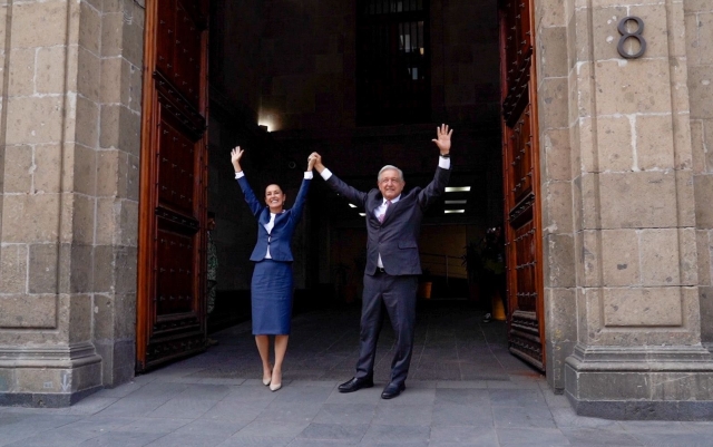 Sheinbaum y AMLO arrancan primera reunión de transición | FOTOS