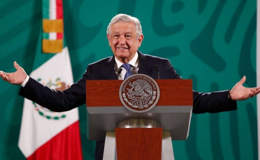 AMLO anuncia ‘Tianguis del Bienestar’ con artículos decomisados.