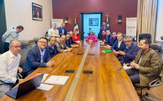 Senadores de Morena, PVEM y PT respaldan Plan B electoral de Sheinbaum