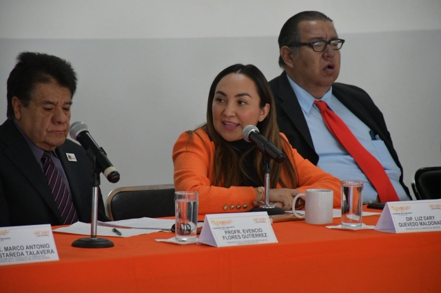 Conmemoran el D&iacute;a del Cronista Deportivo en el Congreso de Morelos