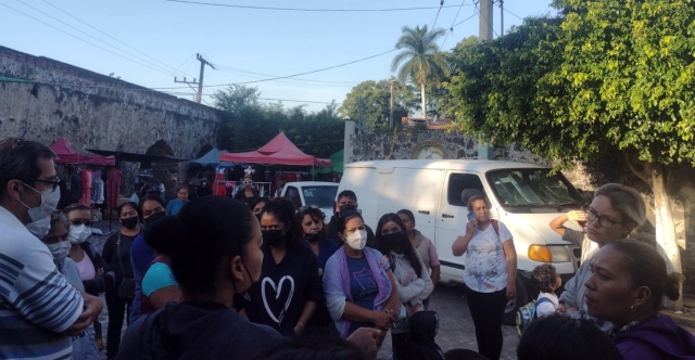 Toman padres de familia primaria en Xochitepec; exigen reparación de daños tras sismo