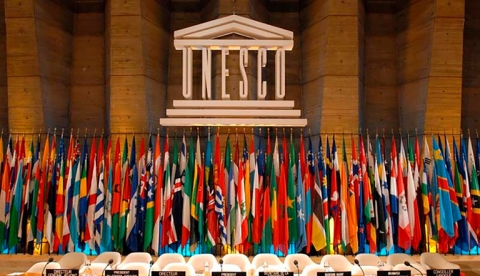 Gobierno de Trump anuncia retiro de Estados Unidos de la Unesco