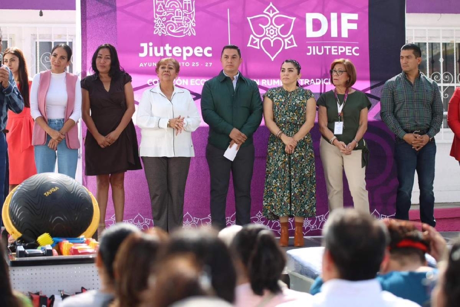 Equipa DIF Jiutepec su Unidad Básica de Rehabilitación