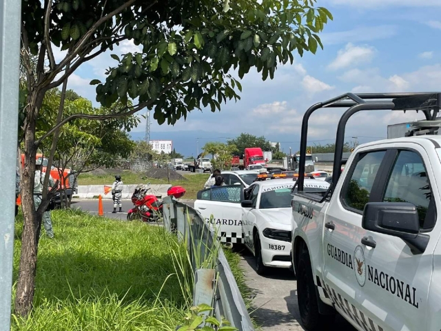 El hecho provocó carga vehicular.