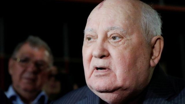 Mijaíl Gorbachov, quien puso fin a la Guerra Fría, muere a los 91 años