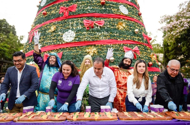 En un ambiente de armonía, el gobernador Cuauhtémoc Blanco Bravo y la familia DIF Morelos dieron la bienvenida al año que se inicia 