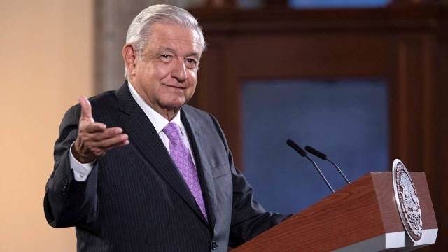 AMLO pide considerar espionaje de Pegasus en consulta popular.